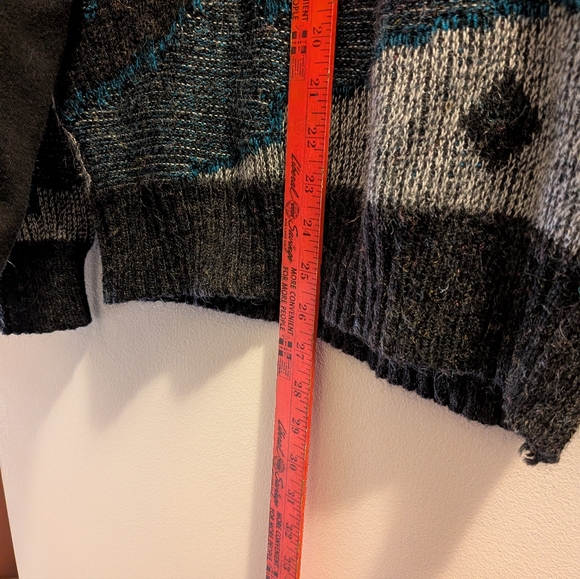 Vintage Sweater - Picture 4 of 7